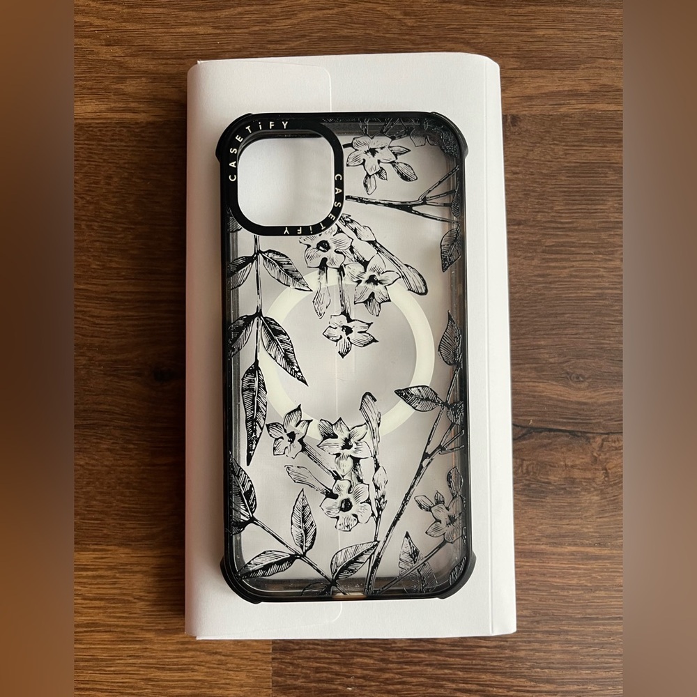 Botanical Jasmine MagSafe Ultra Impact Case 🌿📱 - Picture 2 of 6